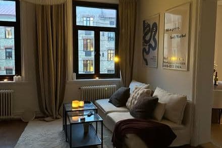 Möblerad 1:a i centrala Göteborg