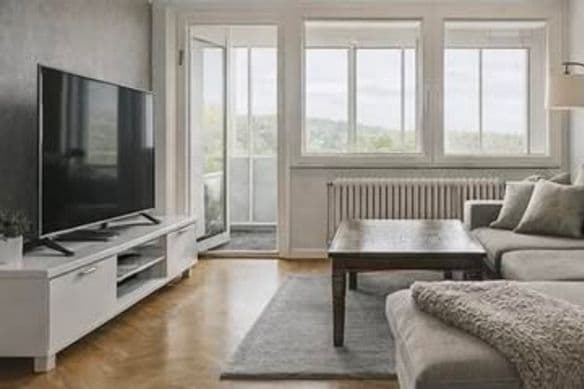 Ljus 3:a med inglasad balkong Göteborg