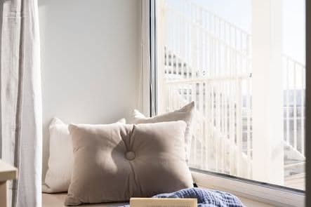 Modern studentstudio vid vattnet – all inclusive